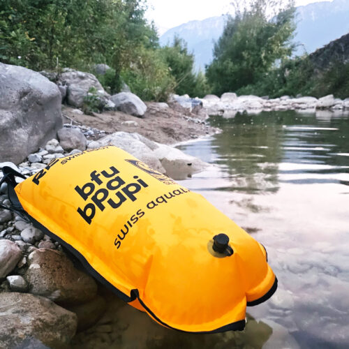 RESTUBE Schwimmboje Pro customized by Swiss Aquatics, BFU & SLRG